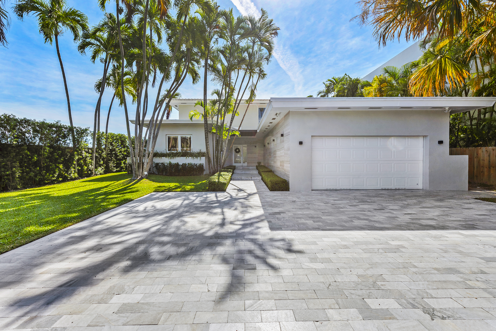 1300 S Venetian Way photo 27