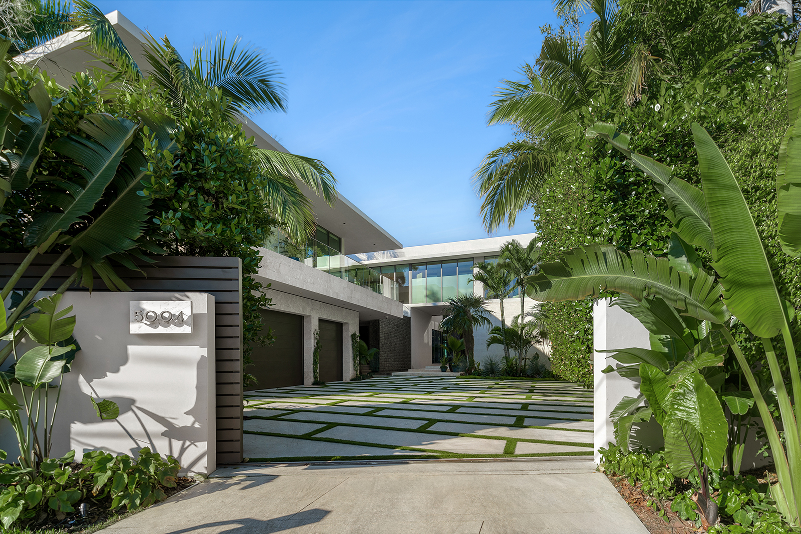 5004 N Bay Road photo 44