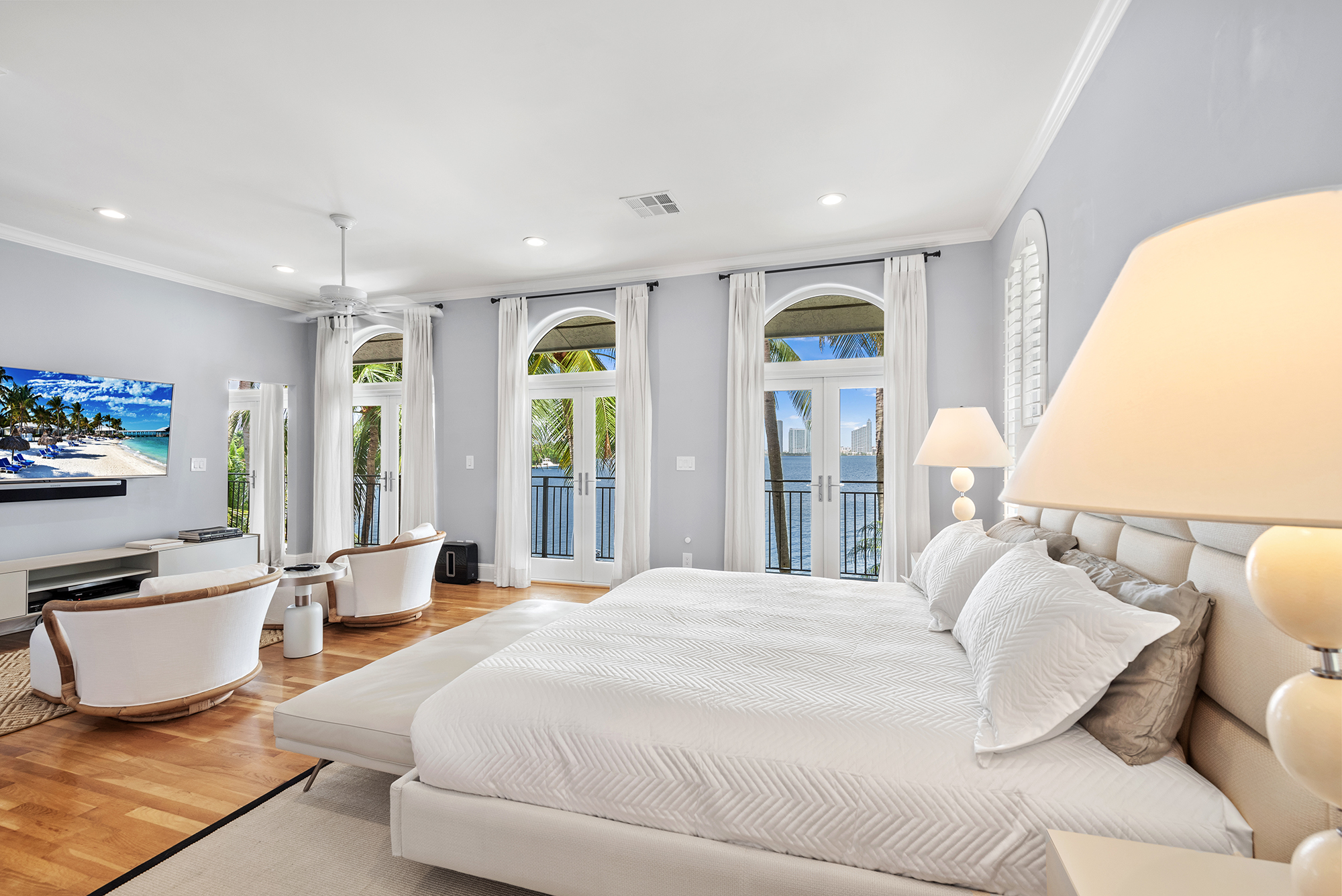 814 W Di Lido Drive photo 4