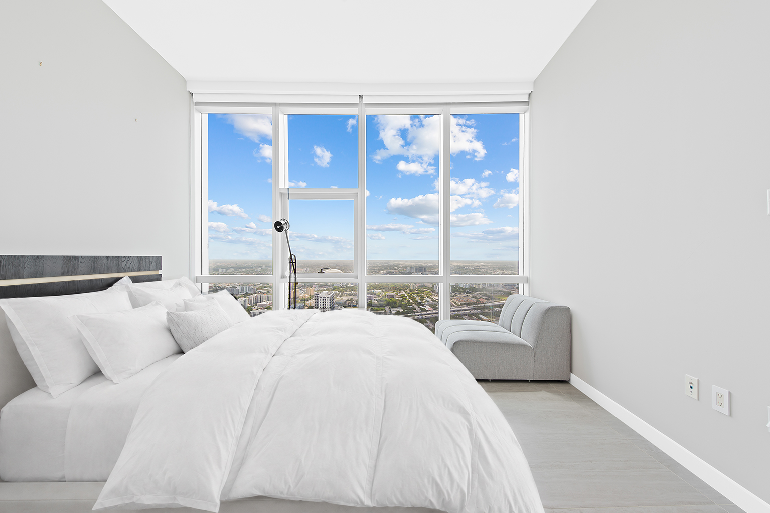 Paramount World Center Unit 5402 photo 23