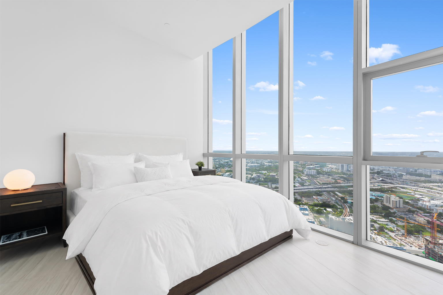 Paramount World Center Unit 5700 photo 24